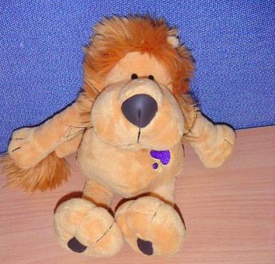 liegender Löwe / lion lying